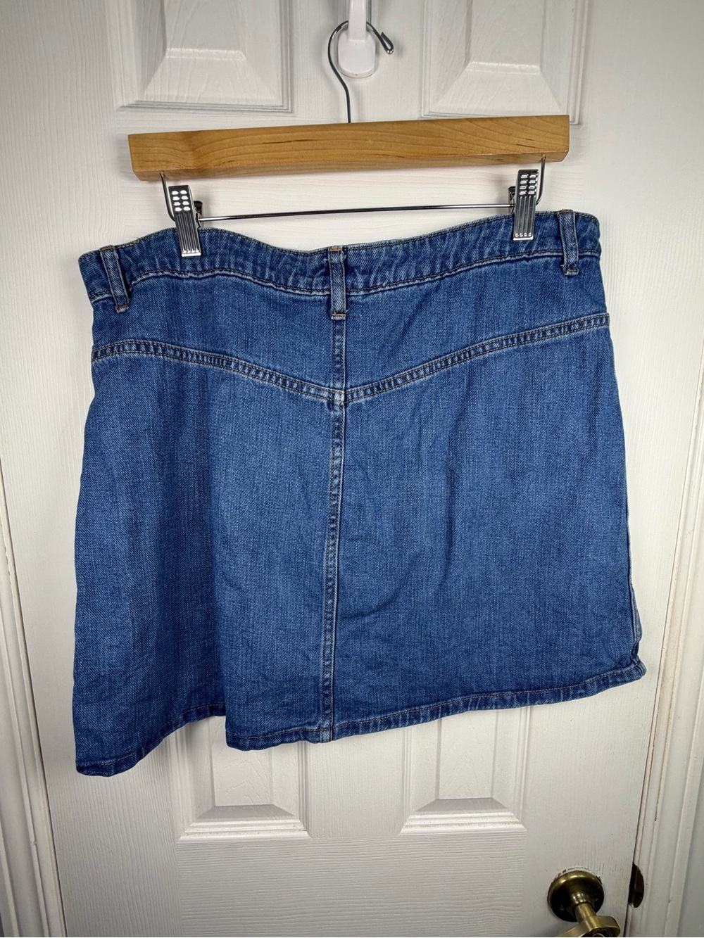 GAP Denim Mini Skirt Size 33 Medium Wash Button Front Y2K Utility Casual Classic - Picture 6 of 11